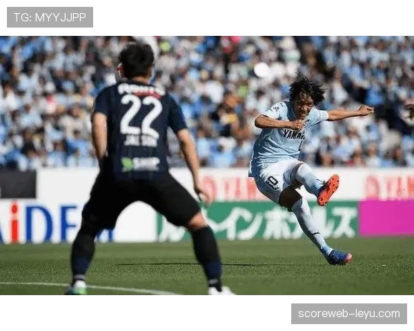 马赫雷斯闪耀赛场，助阿尔及利亚队强势回暖