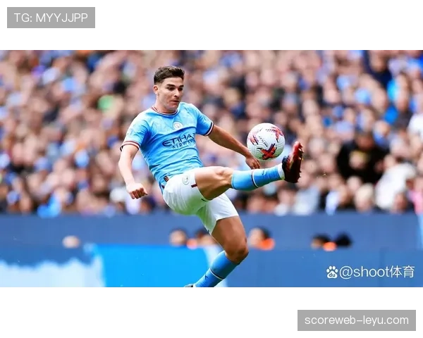 阿尔瓦雷斯曼城替补角色:体系适配与效率的战术平衡解析 阿尔瓦雷斯曼城替补角色:体系适配与效率的战术平衡解析